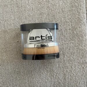 artis Fini Brush